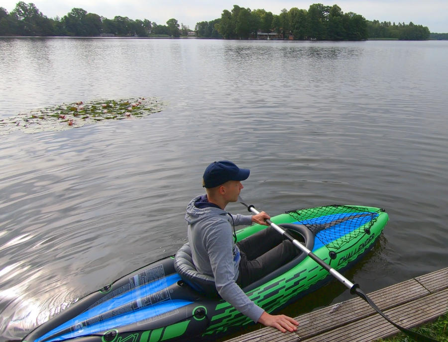 Intex_Challenger_K1_auf_dem_Wasser