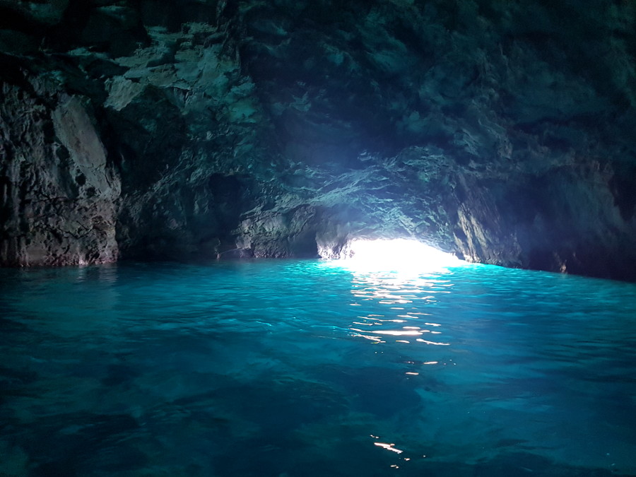 grotte bleue calanques