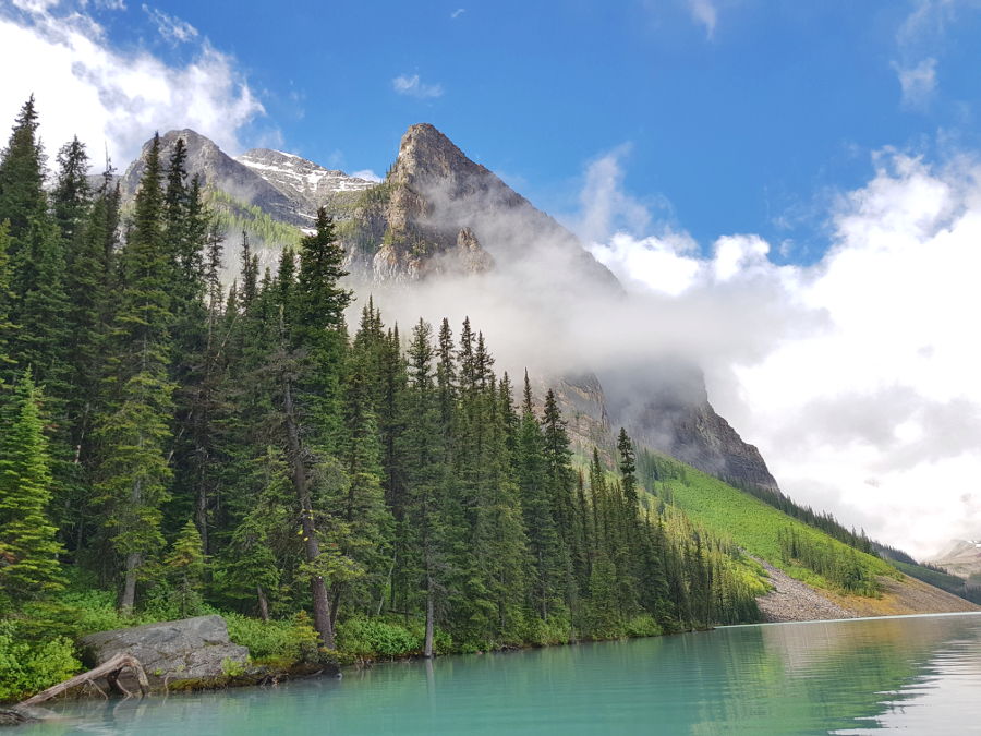 lake_louise_sonnenschein