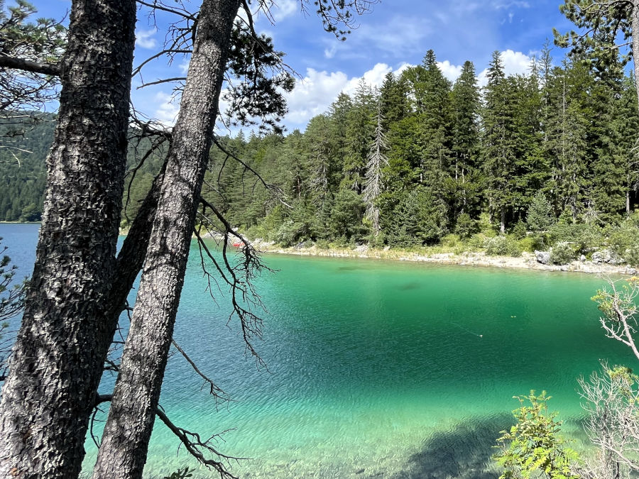 eibsee azurblaues wasser